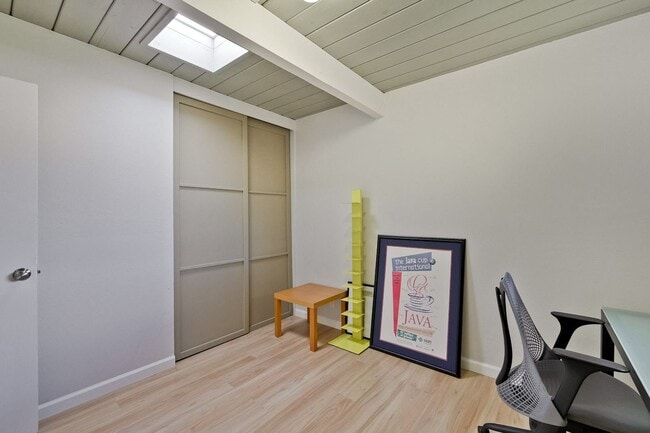 Building Photo - 4BD/2BA Cupertino Gem with Modern Upgrades!