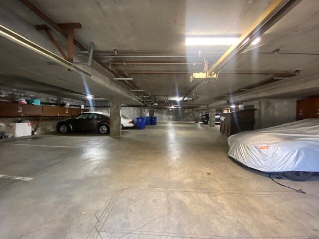 Building Photo - 2700 Le Conte Ave