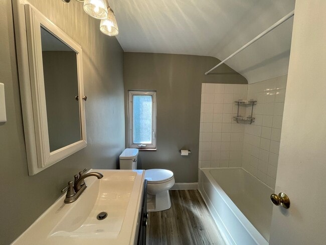 Building Photo - Comfortable 3-Bedroom Home with Private Backyard in Pittsburgh!