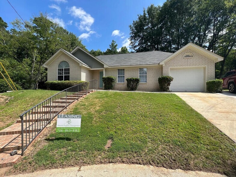 Primary Photo - 2945 Pointewest Dr