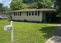 Building Photo - "2-Bedroom Retreat with Located in the 5 P...