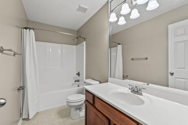 Building Photo - 777 Maidencane Dr