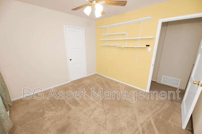 Building Photo - 950 Kelvin Ct