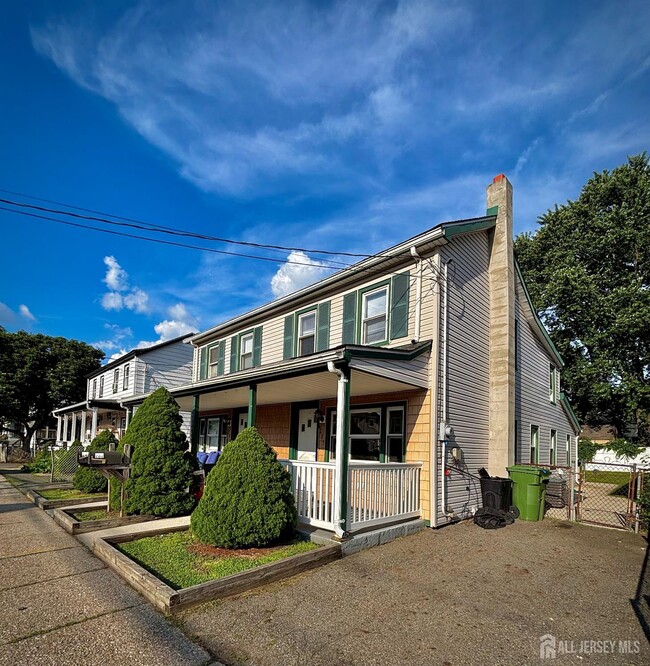 Building Photo - 287 Raritan St