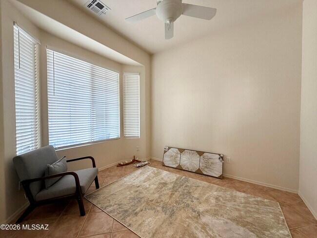 Building Photo - 13009 N Desert Flora Ln