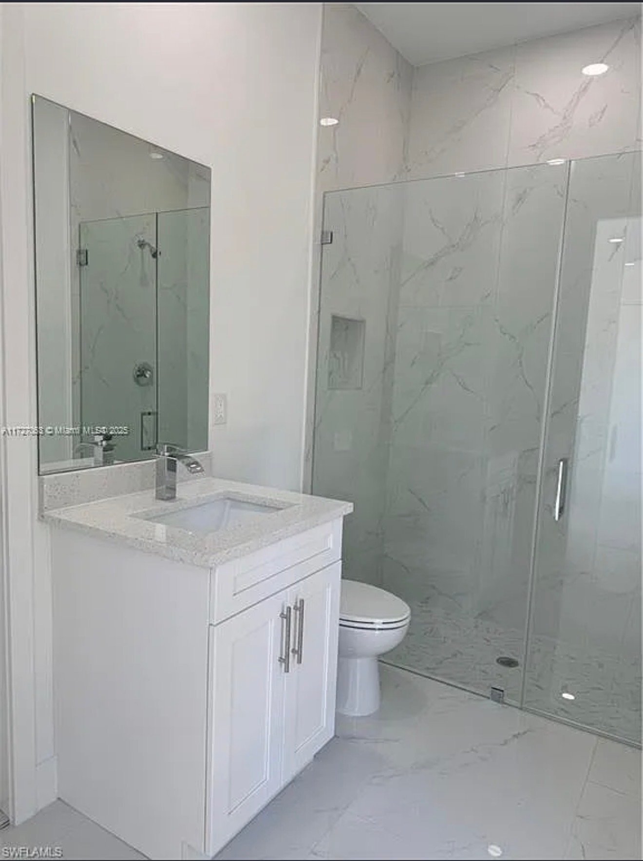 Building Photo - 1028 Eubanks St