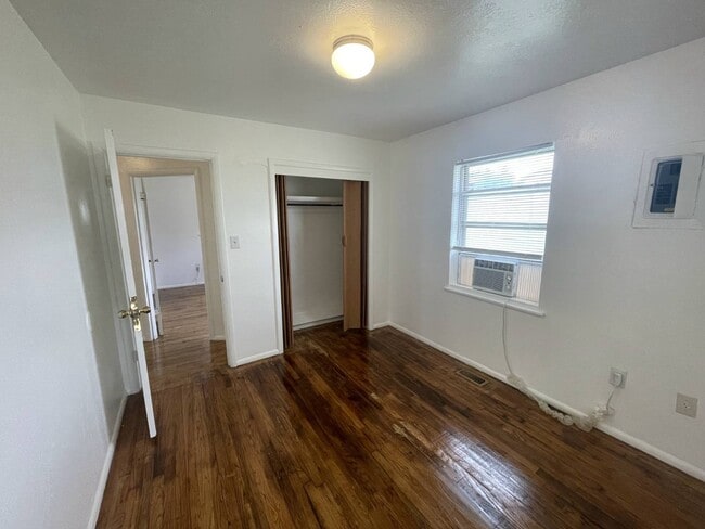 Building Photo - 1512 NW 43rd St