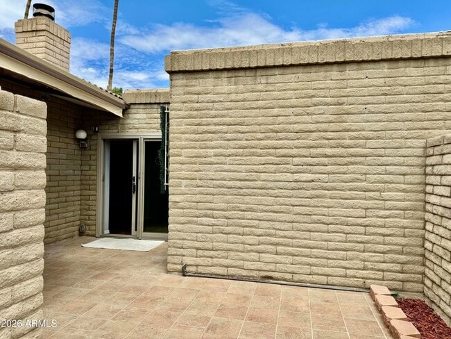 Building Photo - 4800 N 68th St