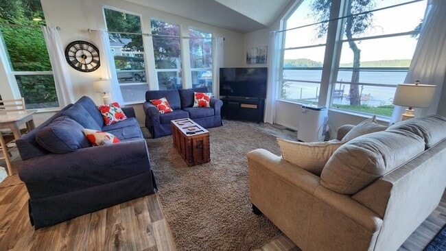 Building Photo - WATER FRONT HOME FULLY FURNISHED ALL INCLU...