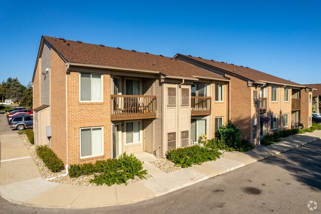 Building Photo - Warren Village Apartments