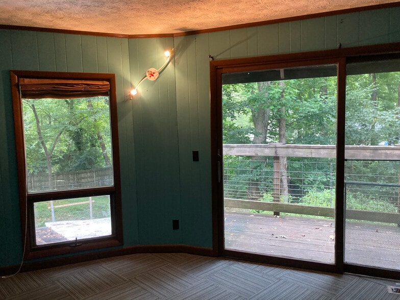 bedroom 2 - 814 Tullahoma Dr