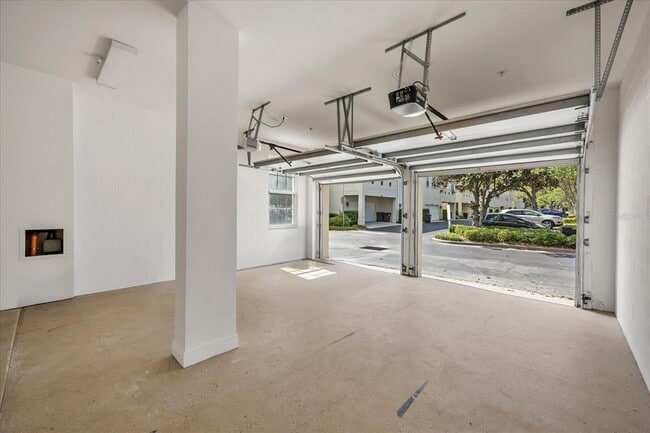 Building Photo - 1316 Lake Baldwin Ln