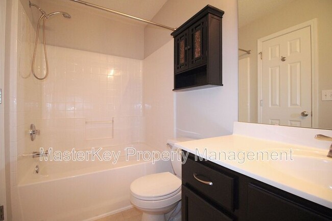 Building Photo - 3025 Bracey Pl