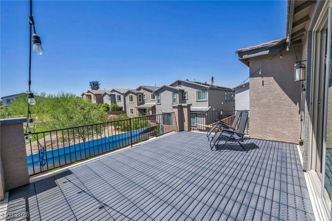 Building Photo - 3195 Hazy Hills Ave