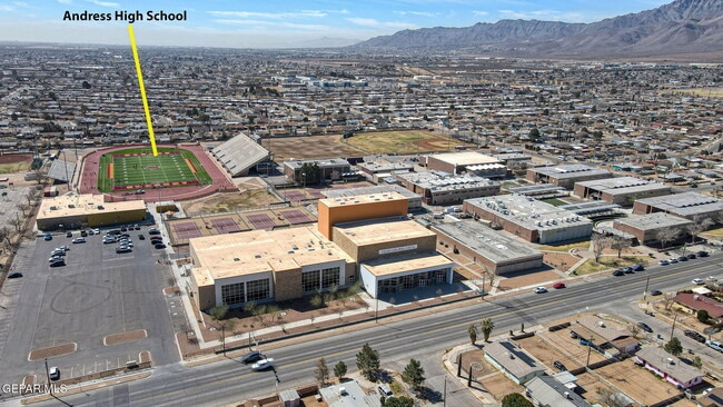 Building Photo - 5312 Capistrano Dr