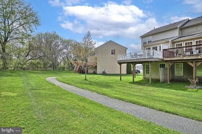 Building Photo - 509 Fox Trail