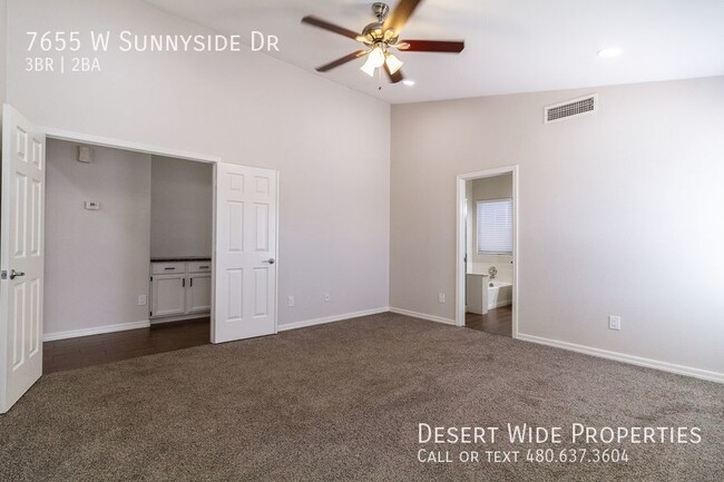 Building Photo - 7655 W Sunnyside Dr