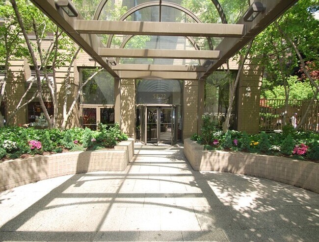 Building Photo - On Madison Square Park