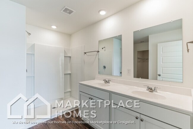 Building Photo - 7335 Wilburton Ln