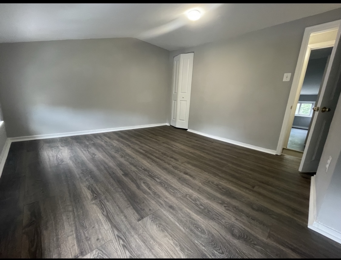 Building Photo - 907 W Lombard St