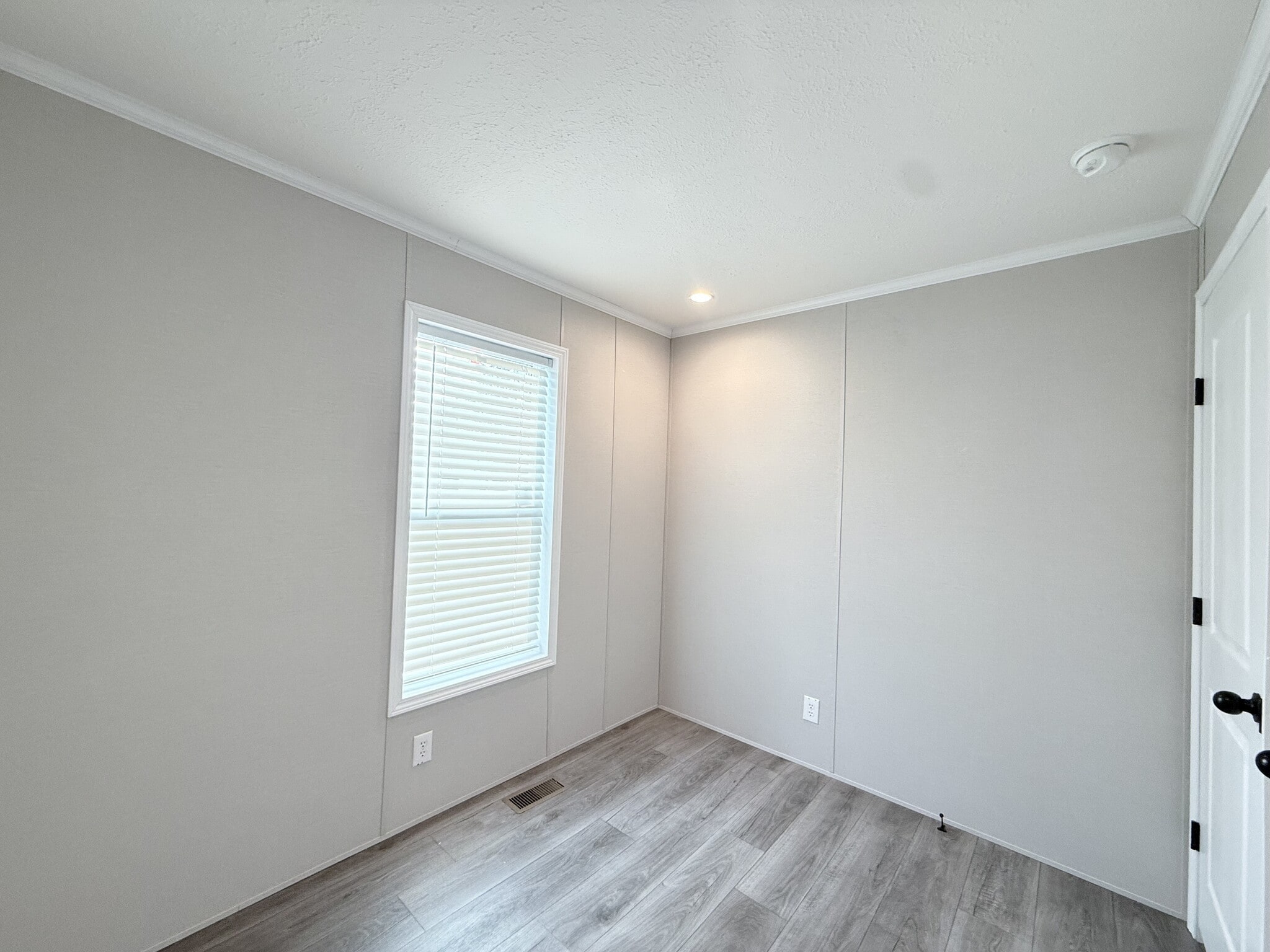 Building Photo - 29649 Cambridge Ct