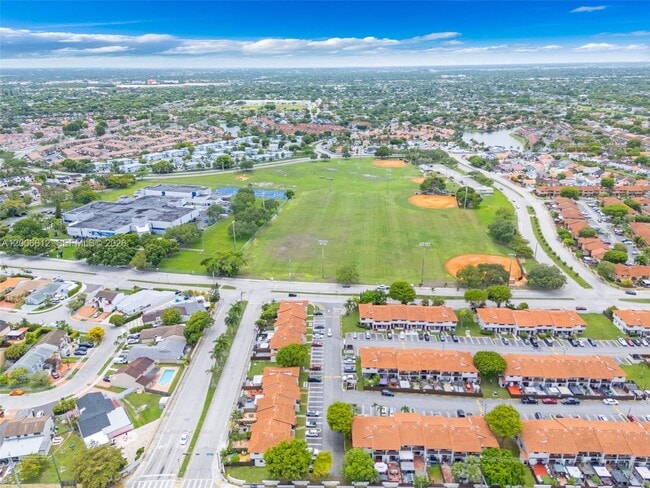 Building Photo - 5725 SW 132nd Ct