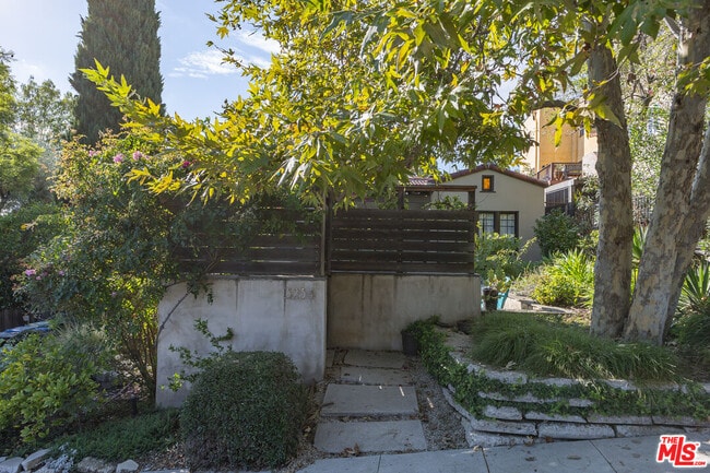 Building Photo - 3234 Ettrick St