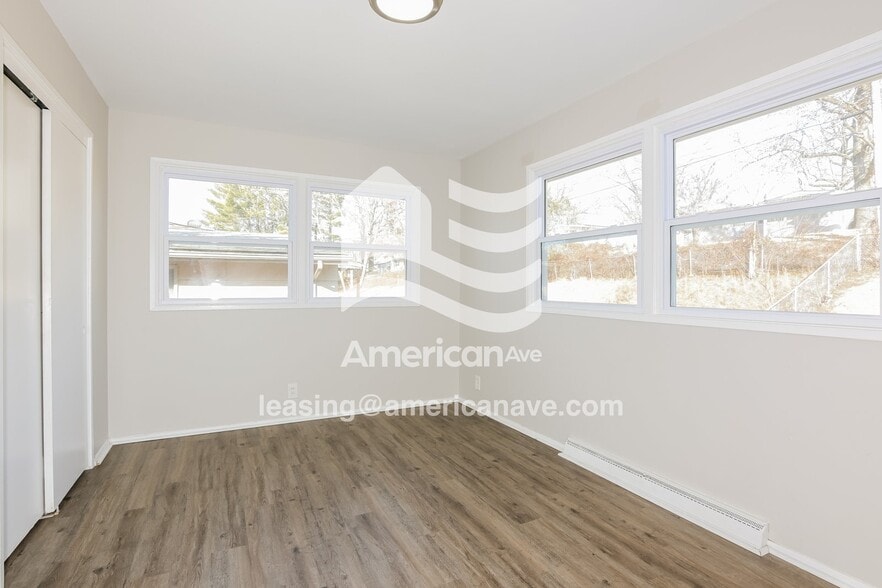 Building Photo - 9100 Ellison Dr