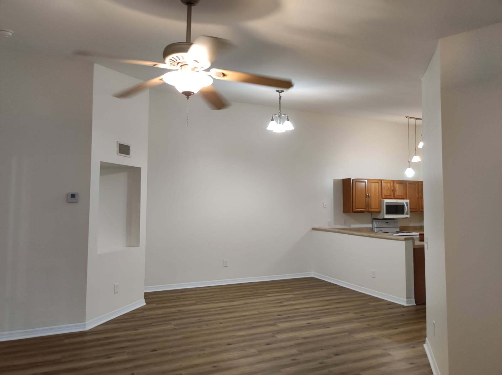 Building Photo - 6019 Scotchwood Gln