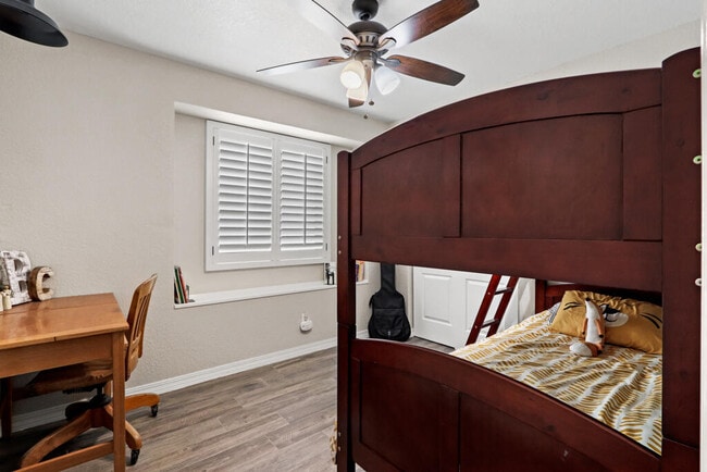 Building Photo - 2037 Shreya St