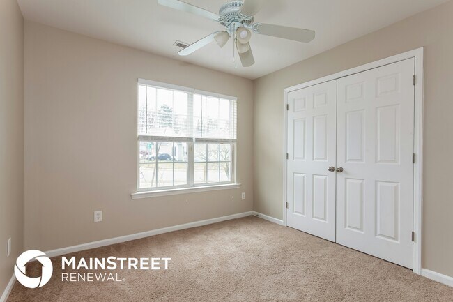 Building Photo - 5052 Osage Cir