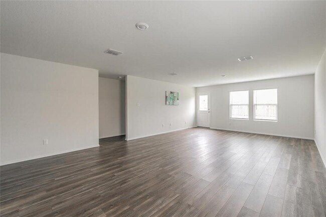 Building Photo - 1705 Avery Pointe Dr