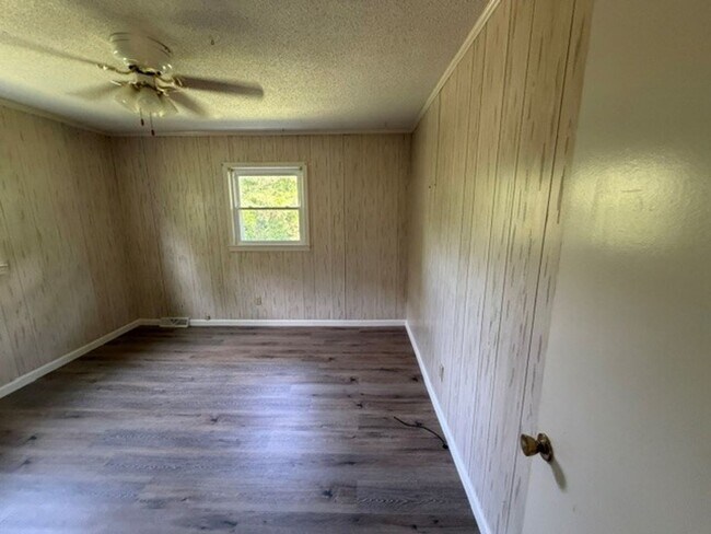 Building Photo - 3399 NC-16