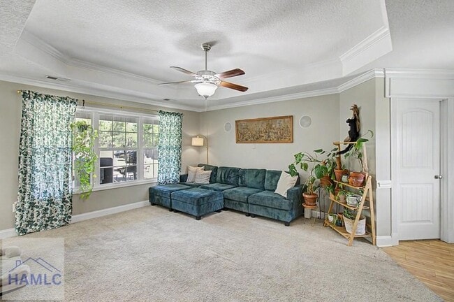 Building Photo - 220 Jackson Ave NE