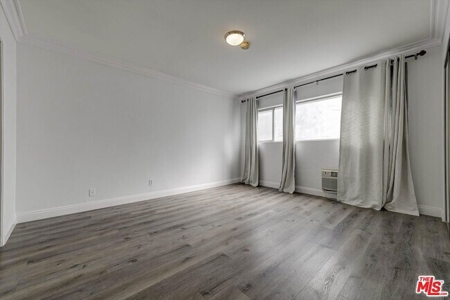 Building Photo - 1200 Flores St