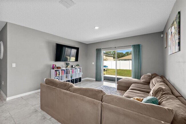 Building Photo - 9 Ryley Ln