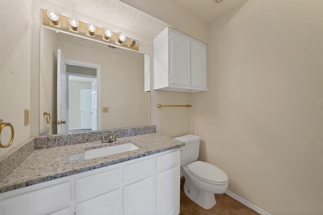 Building Photo - 4316 Hartford Dr