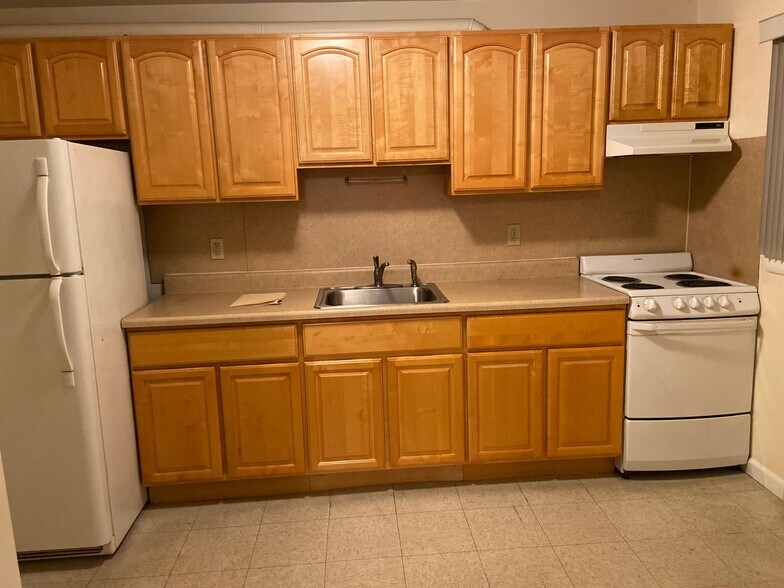 Primary Photo - 1115 Raritan Rd