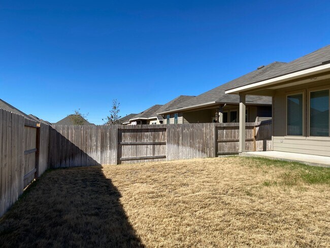 Building Photo - Live Minutes from Historic Gruene and Downtown New Braunfels! 4/3/2 Home in Gruenefield Subdivisi...