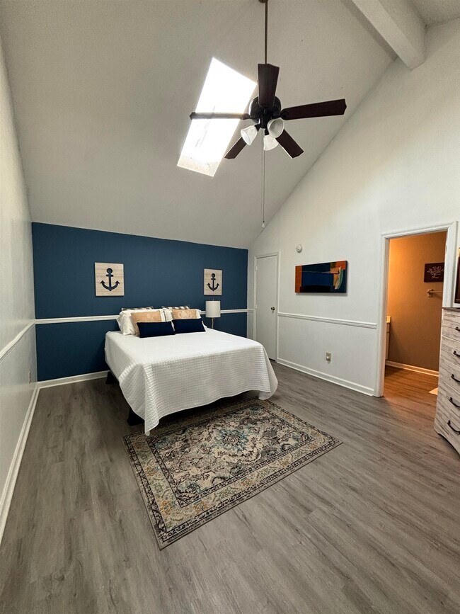 Building Photo - 3700 Golf Colony Ln