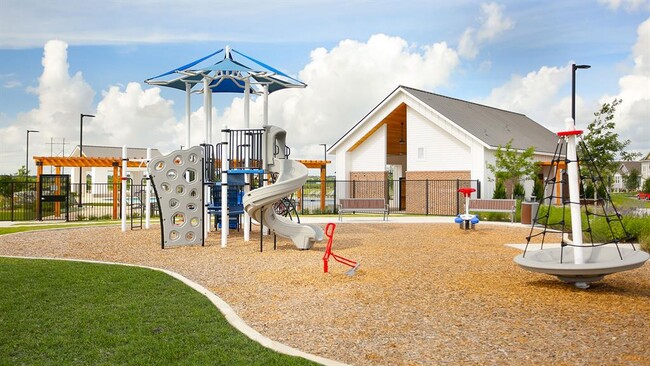 Building Photo - 708 Running Creek Dr