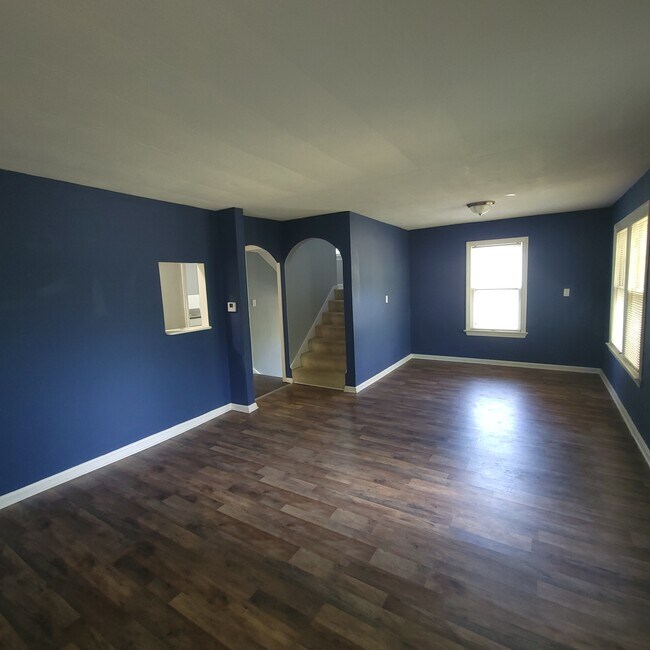 Building Photo - 534 Trebisky Rd