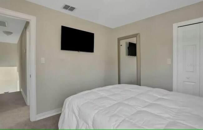 Building Photo - 119 Killington Way