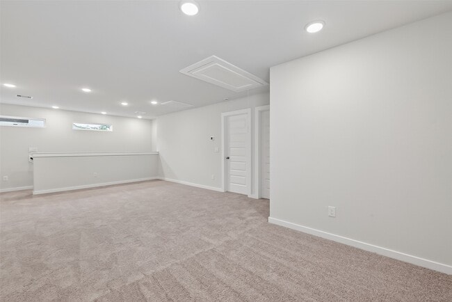 Building Photo - 8538 Blueberry Ash St