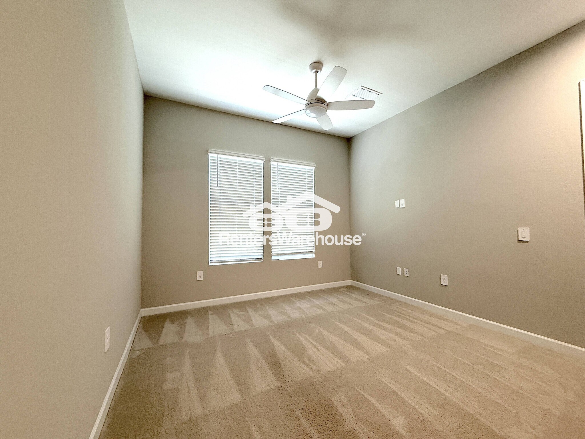 Building Photo - 5059 E Gallop Wy