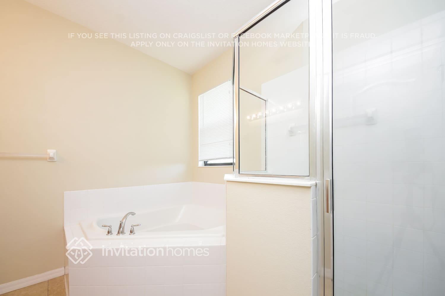 Building Photo - 3680 Briar Run Dr