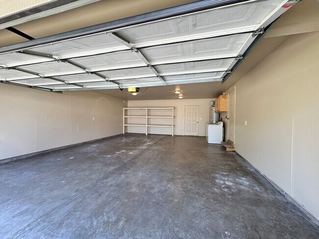 Building Photo - 28804-28806 28TH PL S
