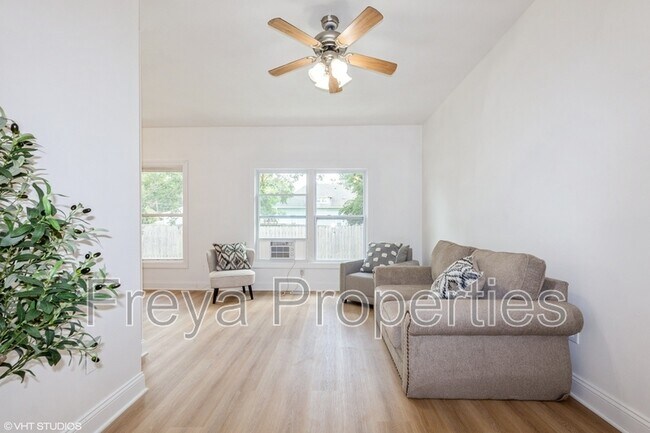 Building Photo - 1547 13th St