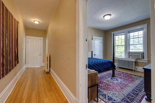 Building Photo - Stylish Downtown Apartment with a Private Oasis and Pool Retreat!