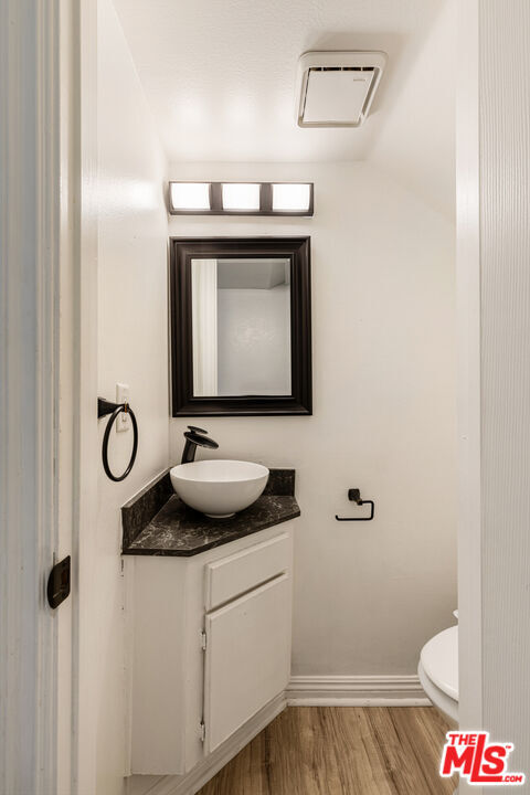 Building Photo - 1836 E Ave J2